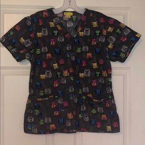 Scrub Top (lightly worn)